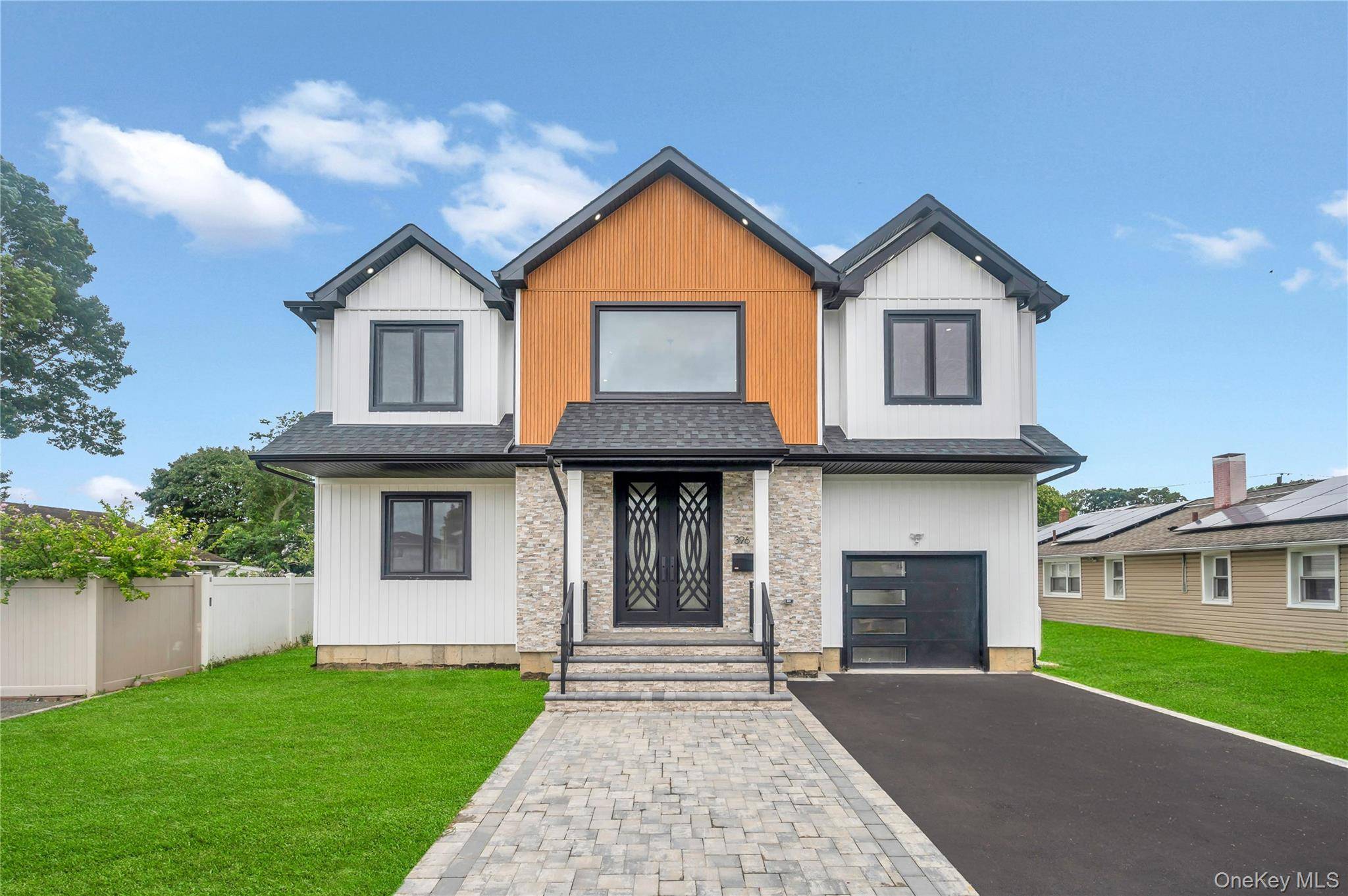 Unveiling Your Majestic Colonial Dream Home !
