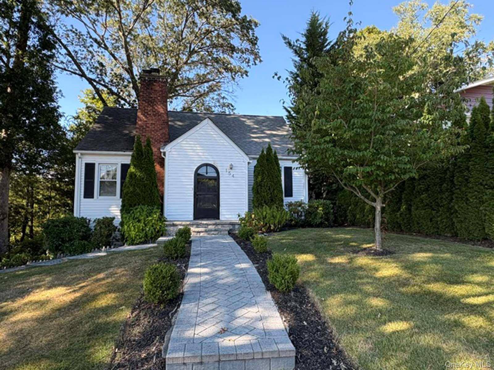 Welcoming and well maintained rental home featuring a desirable first floor primary bedroom.