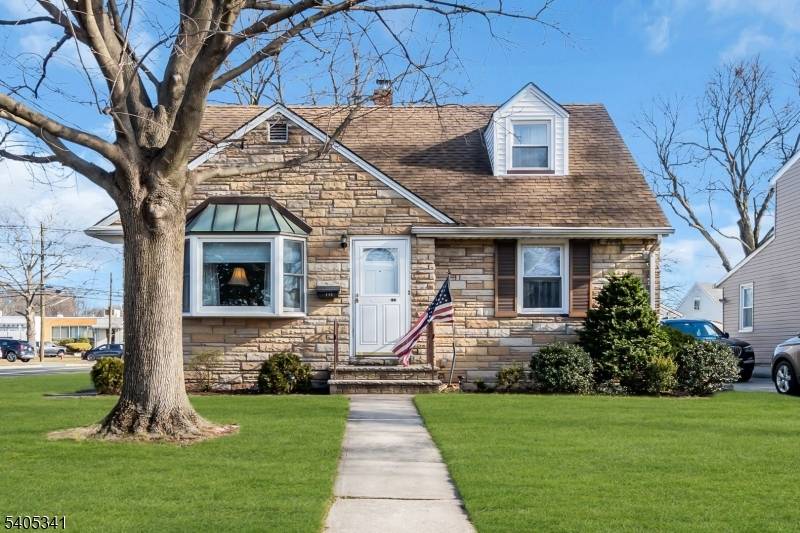 Expanded Cape Cod situated on a corner lot Stone Vinyl Siding Exterior Central Air Original Owner lived here 3 BRS 2 Baths Eat in Kitchen open to Formal Dining Room ...