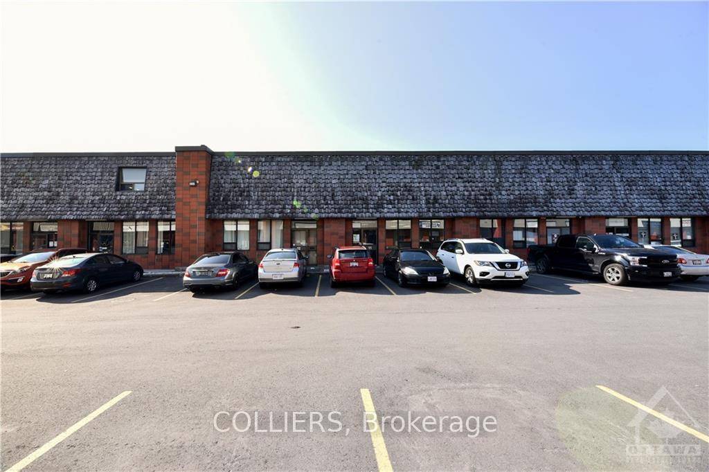 Unit 7 offers 3, 226 SF of industrial showroom space on Industrial Avenue, located just minutes from HWY 417.