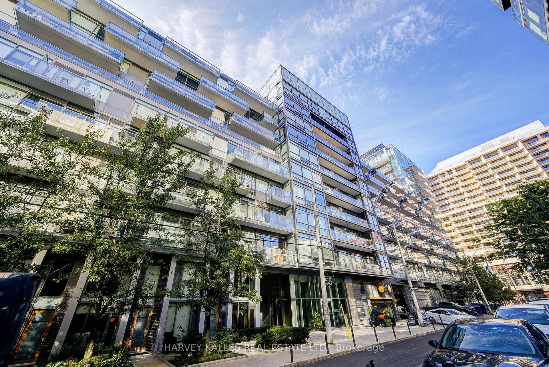 Sophisticated Urban Living in the Heart of King West.