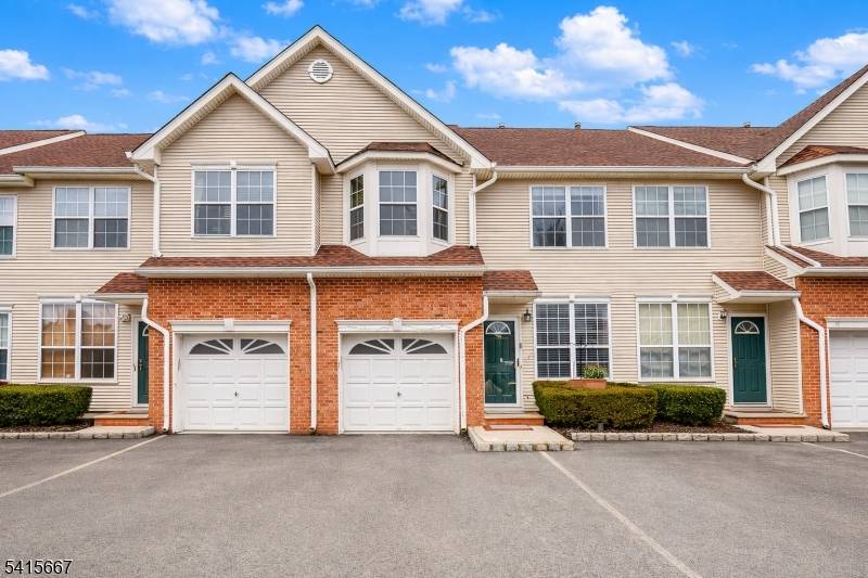 3 bedroom, 2. 5 bath updated townhouse on a premium lot with a quiet backyard facing Suydam Farms.