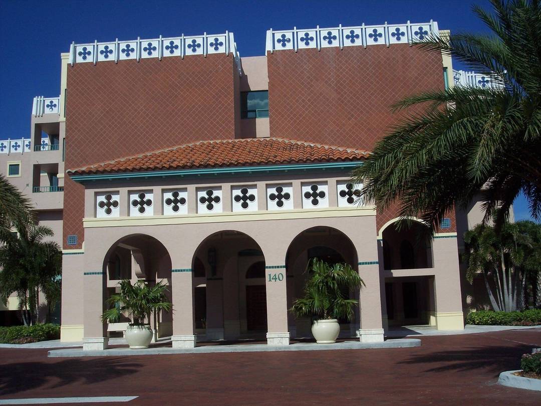 Amazing vistas of the Intracoastal, boat slips, pools, promenade, and lushly landscaped courtyard from every room.