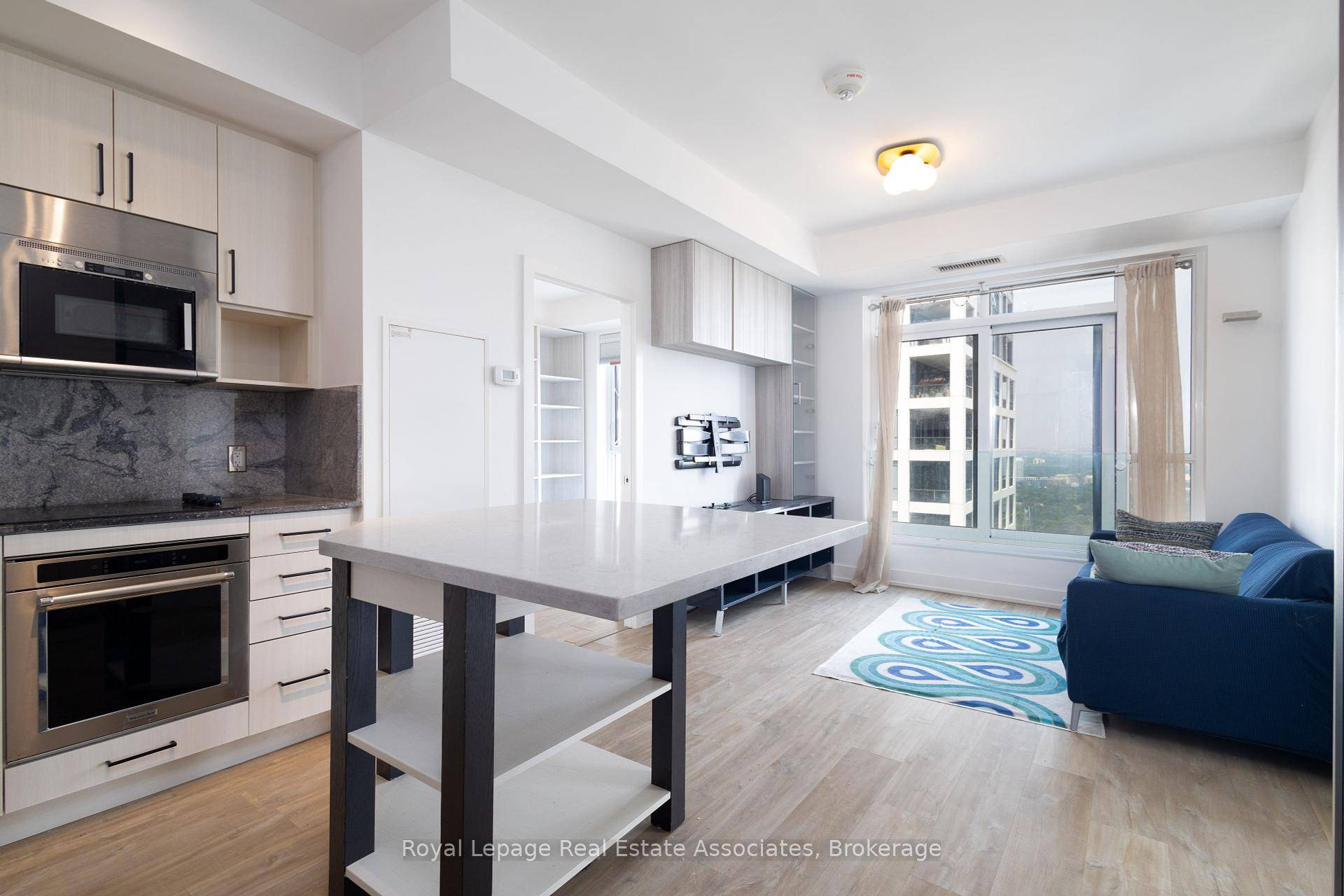 Welcome to Islington Terrace by Tridel, a modern high rise community in the heart of Etobicoke.