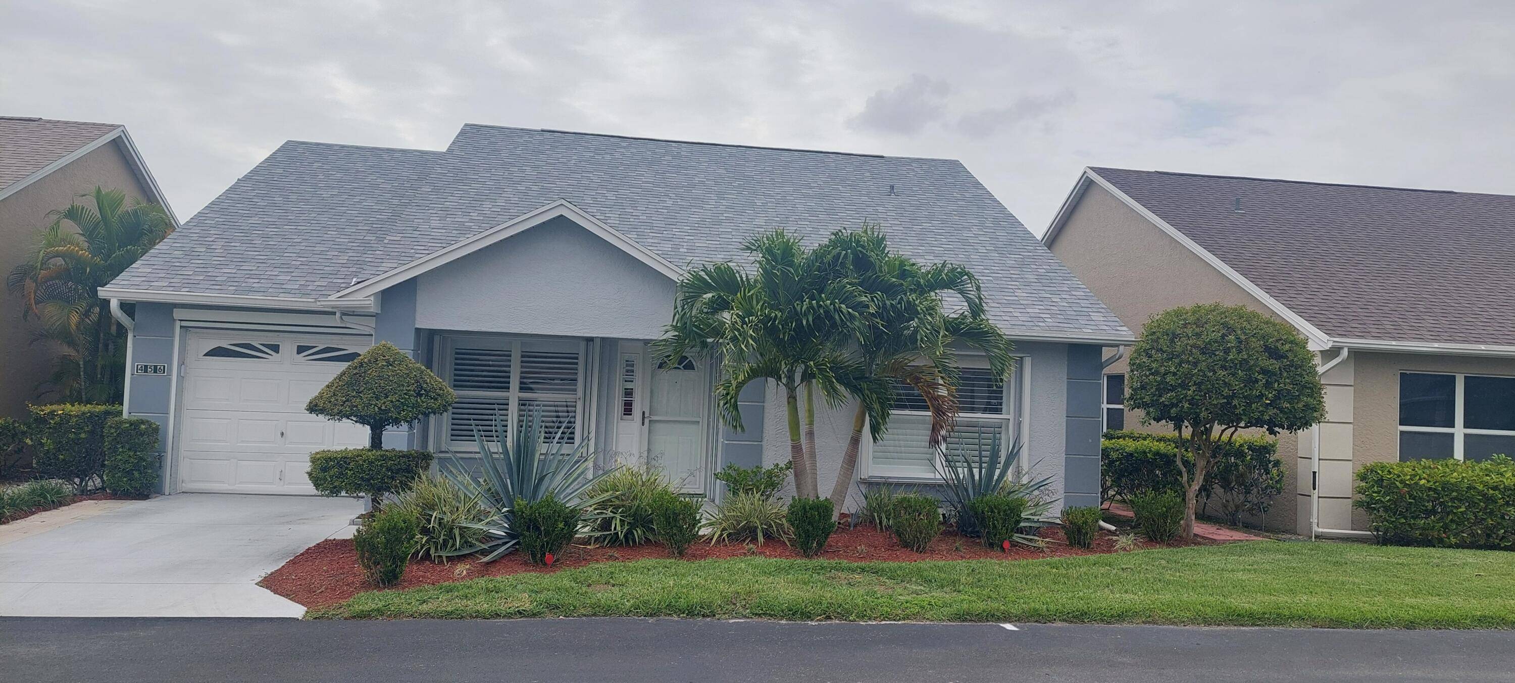 Immaculate 2 bed, 2 bath with a den.