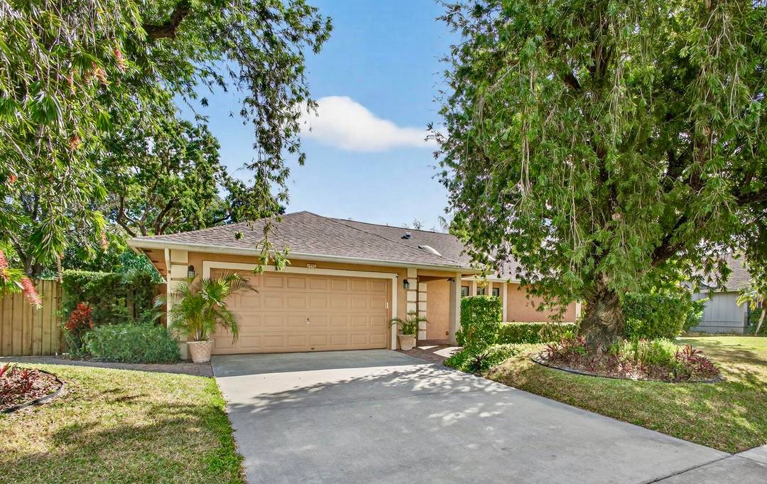 This exceptional home features a brand new, high end modern renovation throughout.