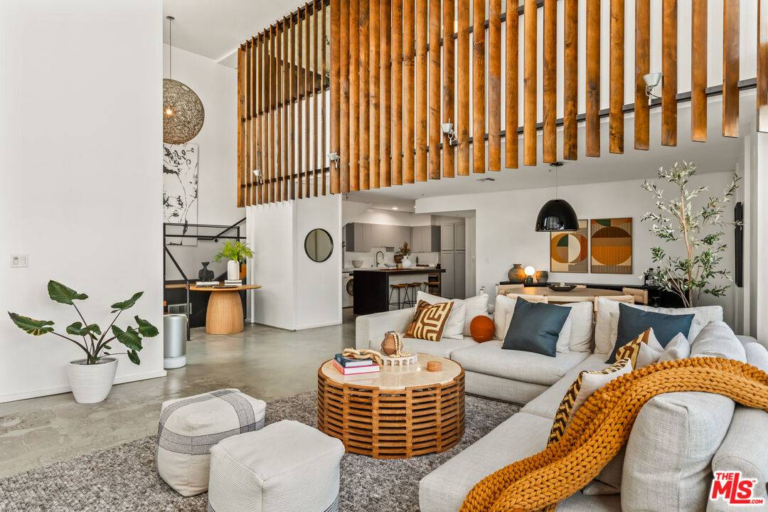700   Main St 4BR Marina Del Rey La
