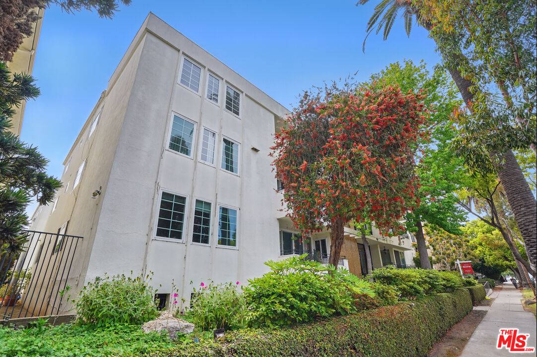 930 3rd St 2BR Santa Monica La