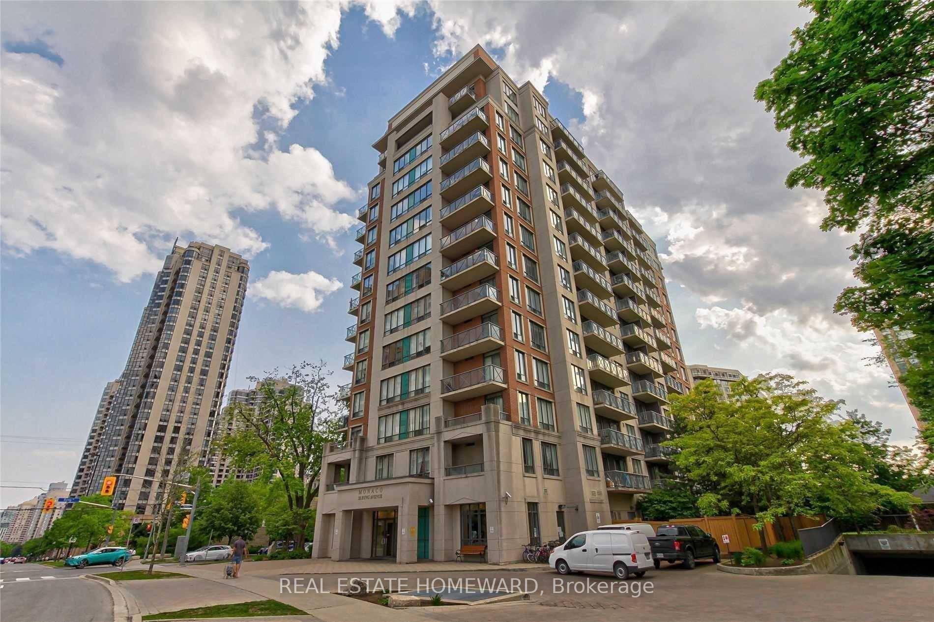 Bright and spacious south facing 2 bedroom, 2 bathroom condo conveniently located in the Yonge amp ; Finch neighbourhood.