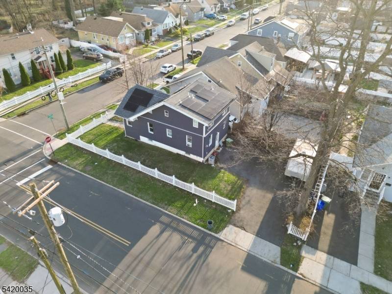 E 7Th Ave Roselle Boro New Jersey Single-Family