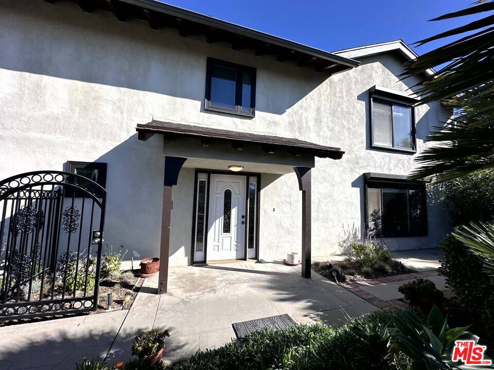 2410   Achilles Dr 4.0 Hollywood Hills East LA