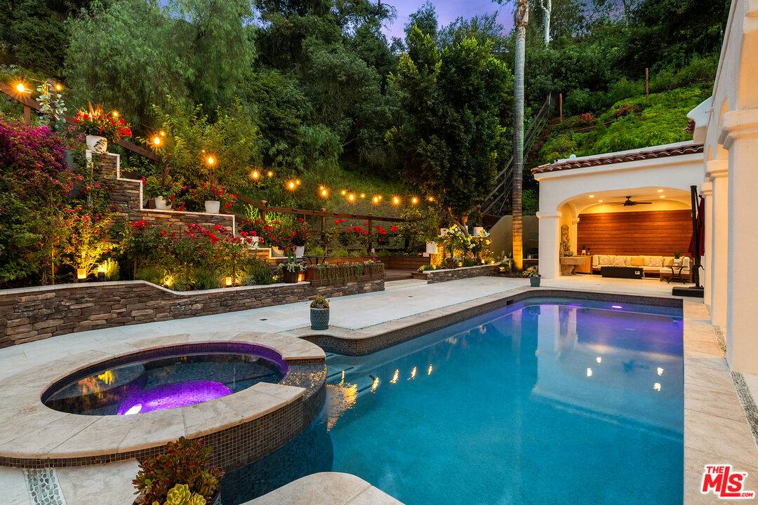2468   Coldwater Canyon Dr 4BR Beverly Hills Post Office | B.H.P.O. La