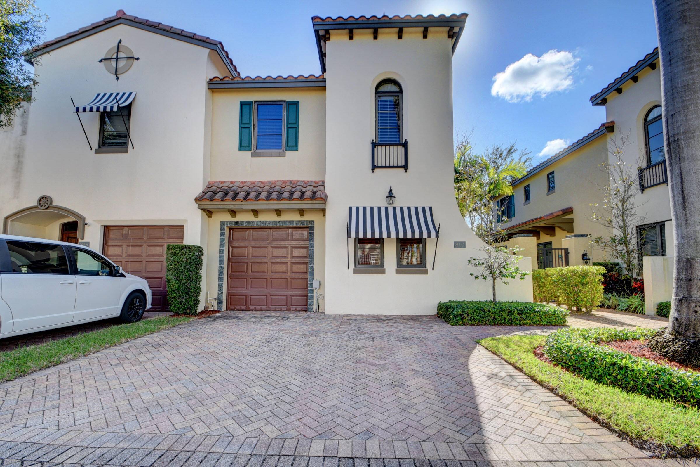 WATERFRONT GATED PARADISE FOR BOAT OR BEACH LOVER.