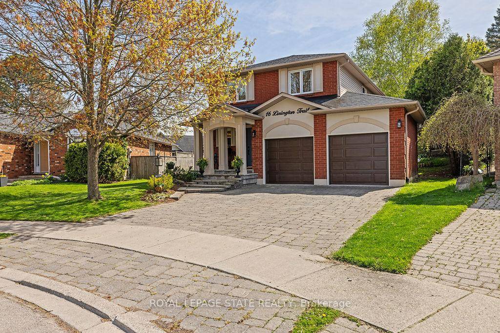 Rare Nature Lovers Dream in Dundas !