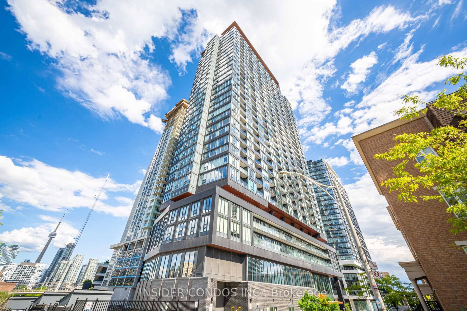 Stunning Corner Suite With An Extremely Efficient Layout.