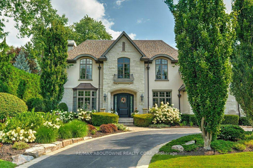 A True Showstopper in Morrison !