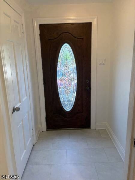 SIDE HALL COLONIAL HOME IN THE HEART OF PLEASANTDALE.