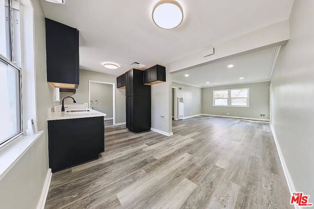 582 Venice Blvd 2BR Marina Del Rey La