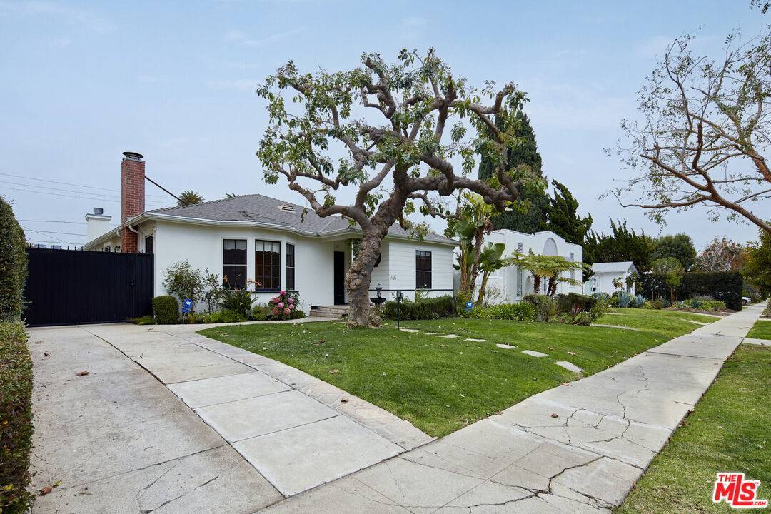 1926 Greenfield AVE 4BR La