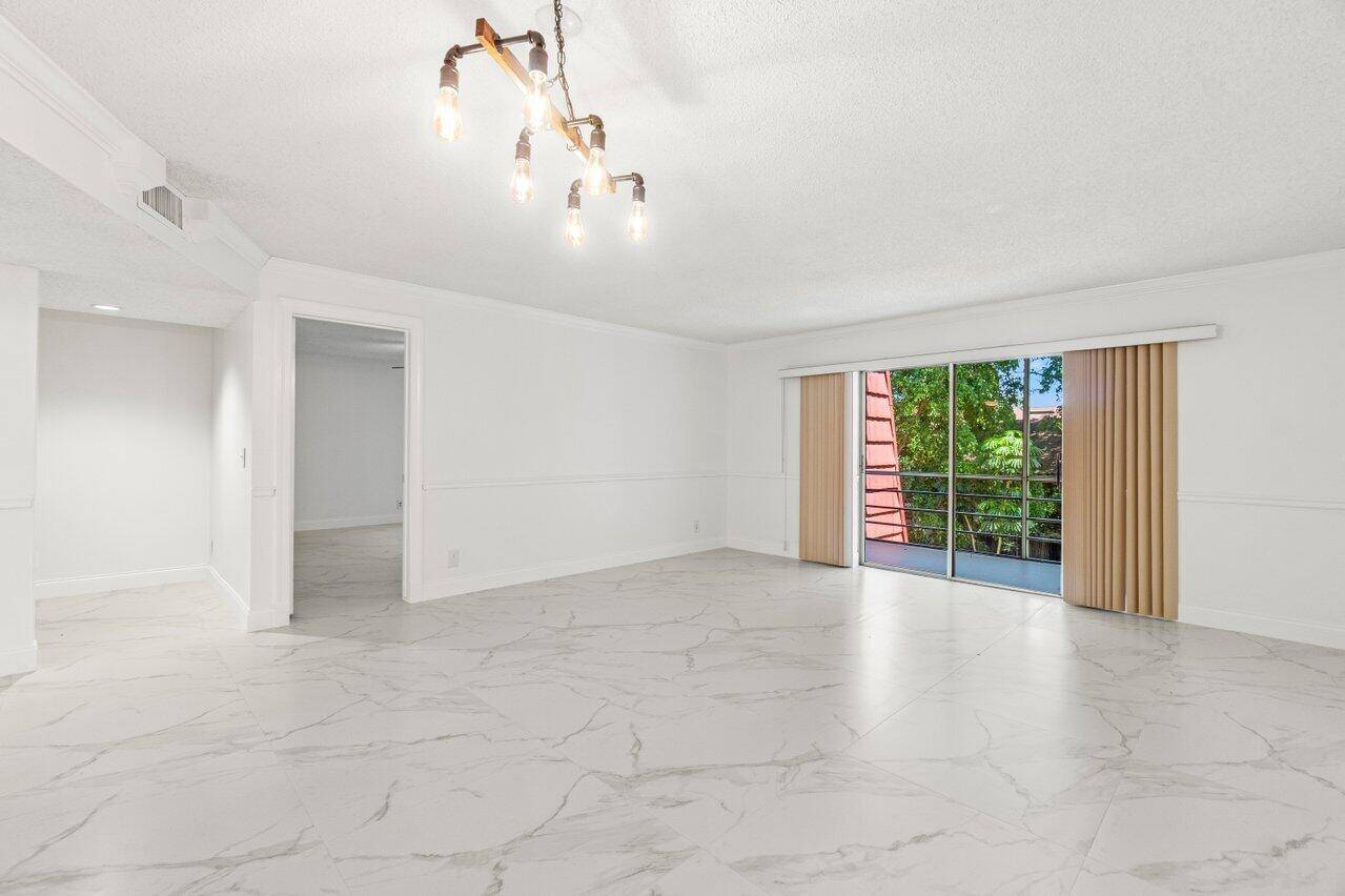 You do not want to miss out on this hidden gem in West Boca.