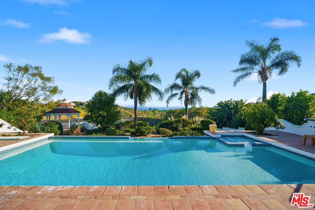 6120   Cavalleri Rd 4BR Malibu La