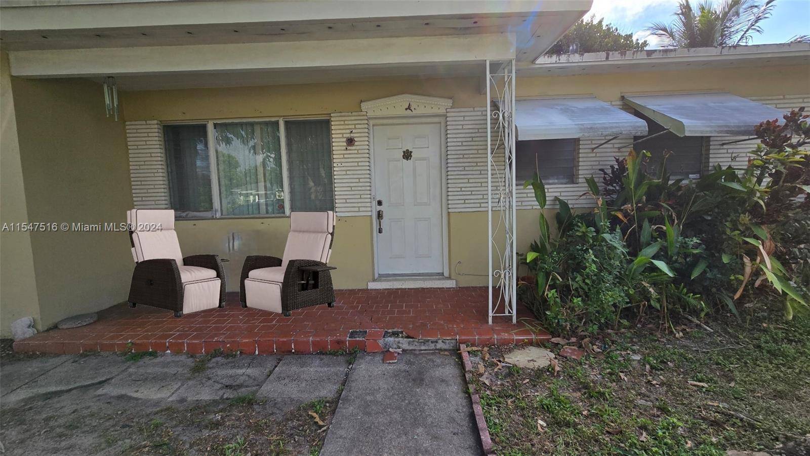 A great opportunity awaits with this 2 bed, 2 bath home with a 1 car garage and 1, 518 Total SF.