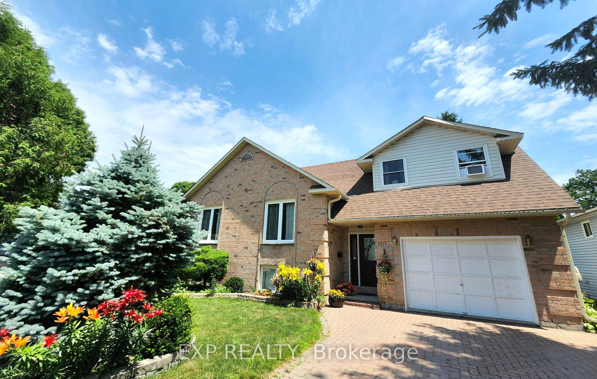 Welcome to this stunning home located in a highly desirable North End neighbourhood.