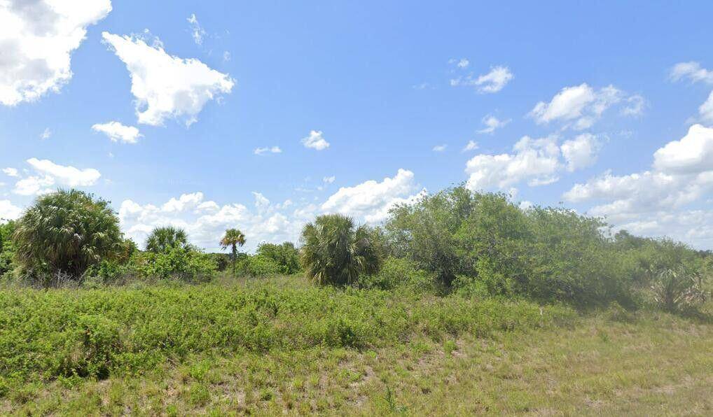 Vacant lot in Port LaBelle.