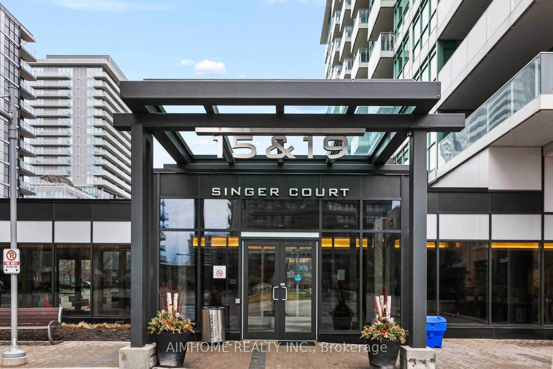 1028 sqft plus 63 sqft balcony With Breathtaking Unobstructed View, Excellent Location amp ; Building, Bright amp ; Spacious Corner Unit, Functional lay out 2 Den with 2 Bath, Full ...