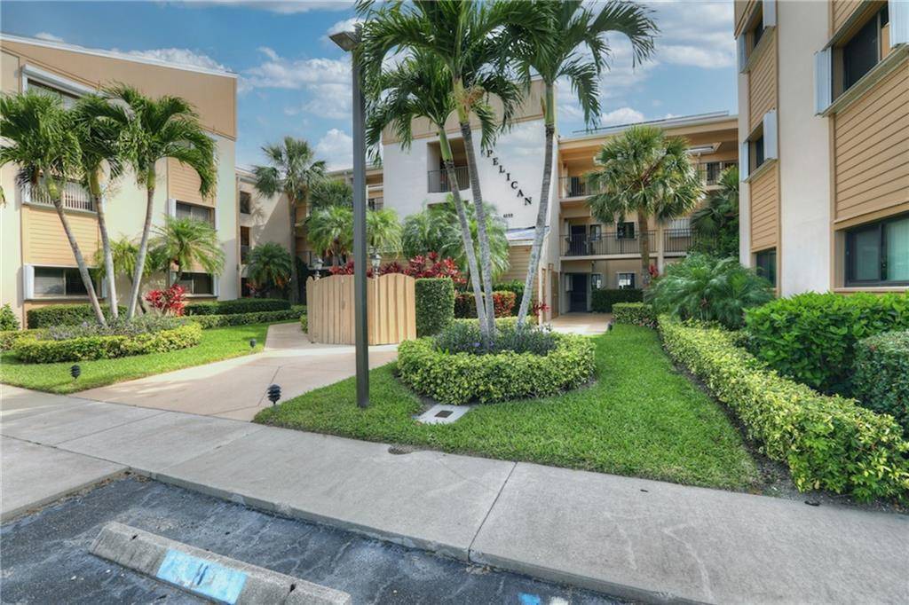 MAKE AN OFFER TODAY ! Seller will pay 6 months of HOA fees at closing if under contract and closed by May 30th !