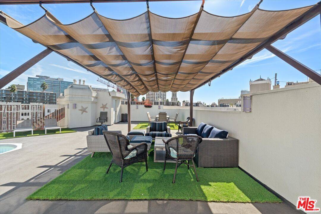 620  S Gramercy Pl 1BR Hancock Park La