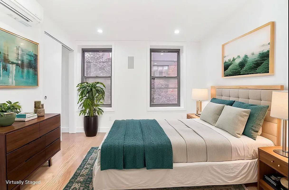 Modern Renovated 2 Bedroom, 1 Bath in Prime East VillageThis beautifully renovated apartment offers the perfect blend of style and function, featuring 2 spacious bedrooms and 1 sleek bathroom in ...