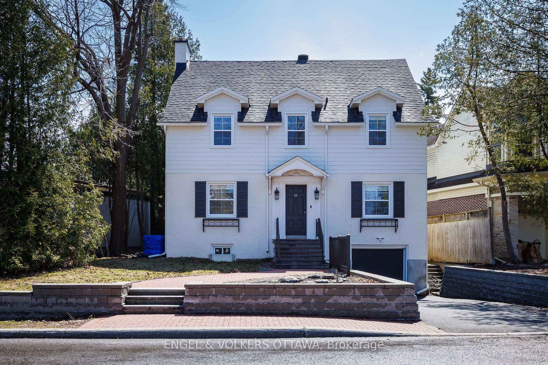 Welcome to 80 Geneva Street, a beautifully renovated 4 bedroom, 4 bathroom home on one of Wellington Villages most iconic streets.