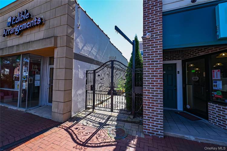 Turn Key office or retail space in the heart of Huntington Village, set back off Main Street, 2200sf of newly constructed space, private entrance, reception area, 3 executive offices, Conference ...