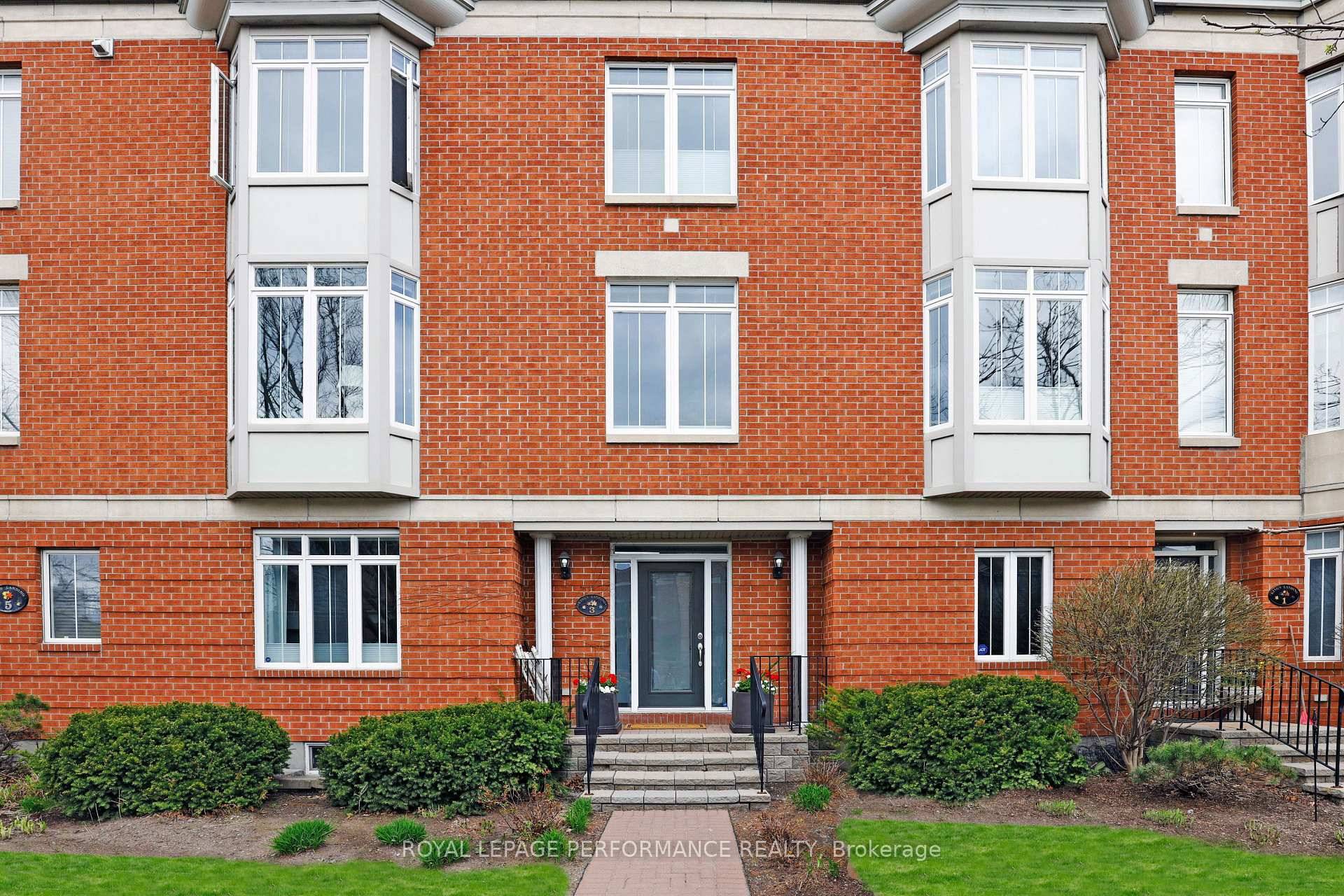 This beautifully remodeled and renovated 3 storey townhome with many views of the Canal offers the perfect blend of historic character and modern sophistication, nestled in an exclusive enclave.