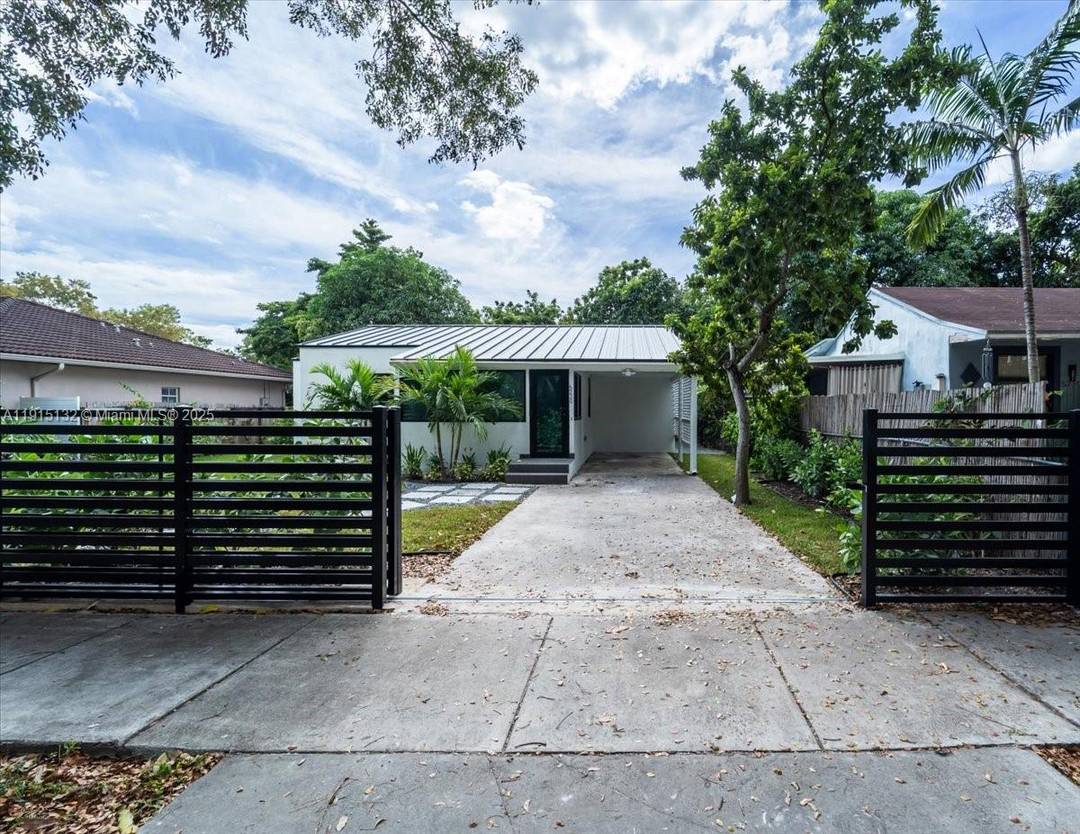 Stunning Fully Remodeled 3 Bed, 2 Bath Home in Coral Gables Area !
