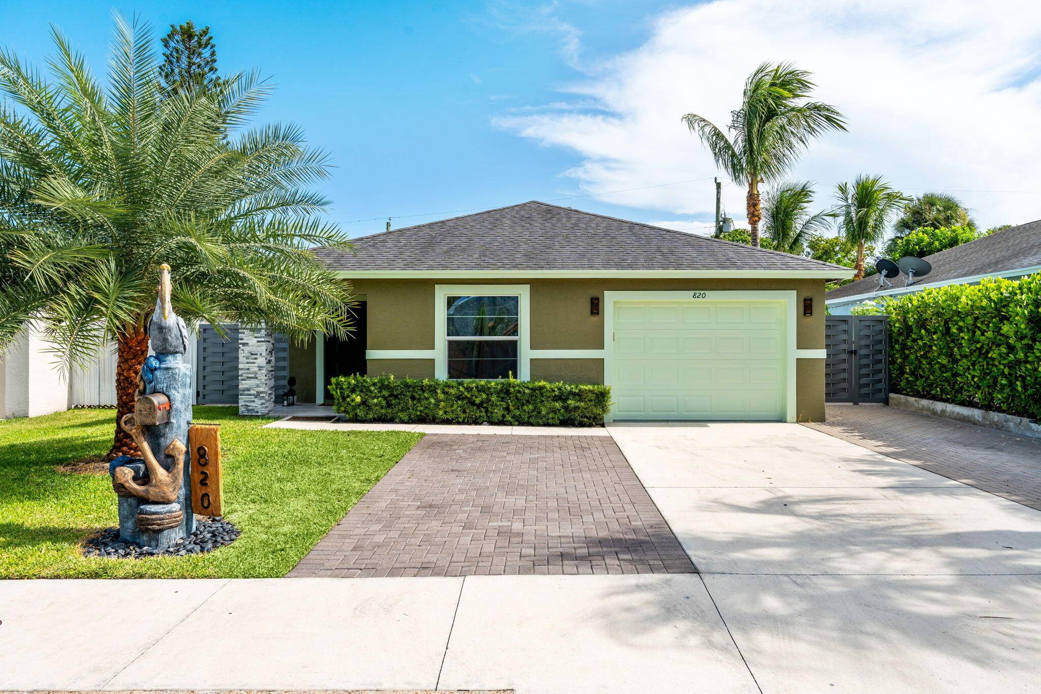 Welcome to this beautifully updated home built in 2017, ideally situated in a highly sought after West Palm Beach neighborhood just minutes from Downtown, the Beach, I 95, and PBI ...