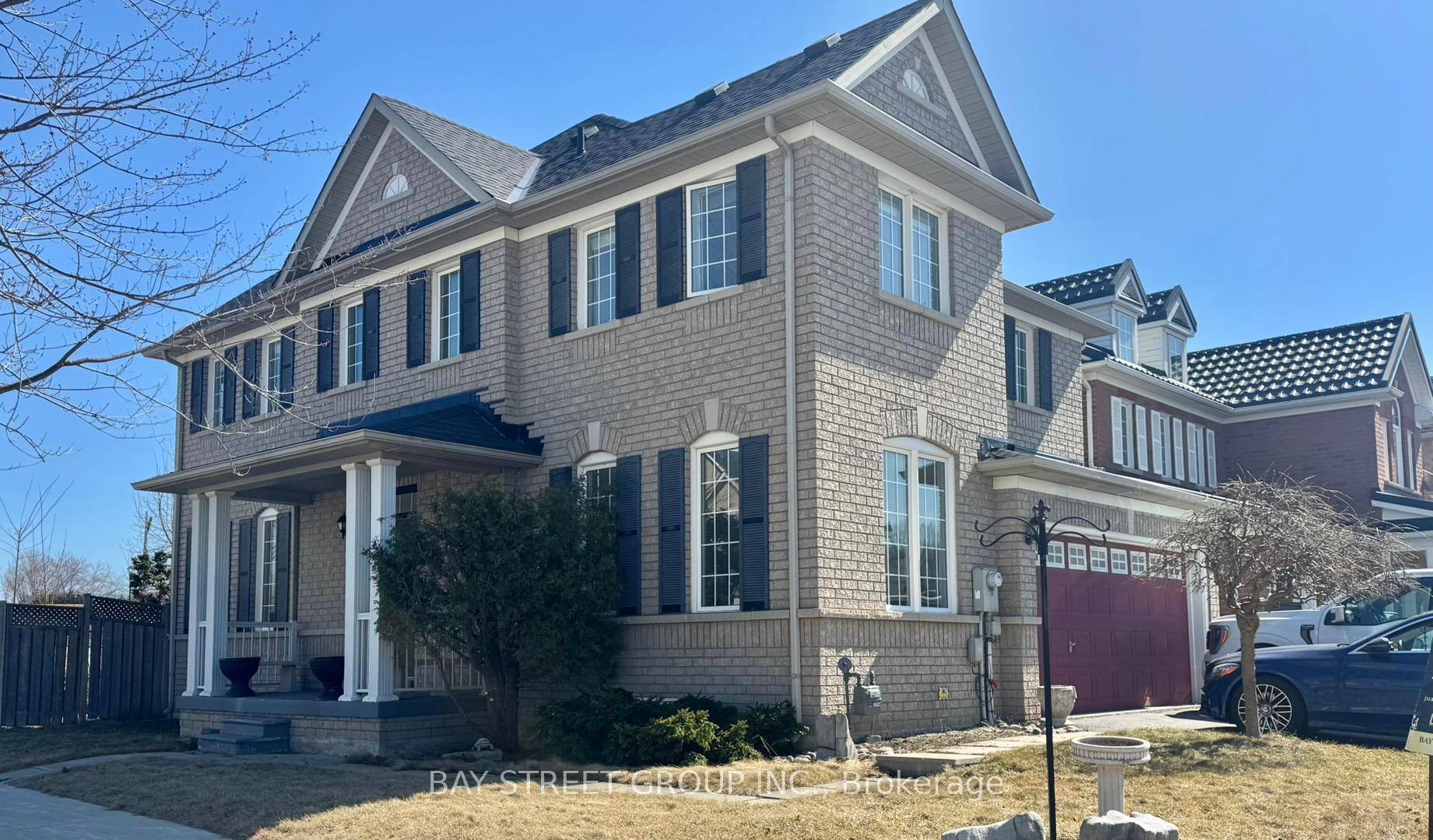 Premium Corner Lot, Back Onto Golf Club, Double Car Garage, Over 180k Luxuriously Renovated, Open Concept, 9'Ceiling, Hardwood Floor, Eat In Kitchen Walk Out To Yard Overlooking The Golf Club, ...