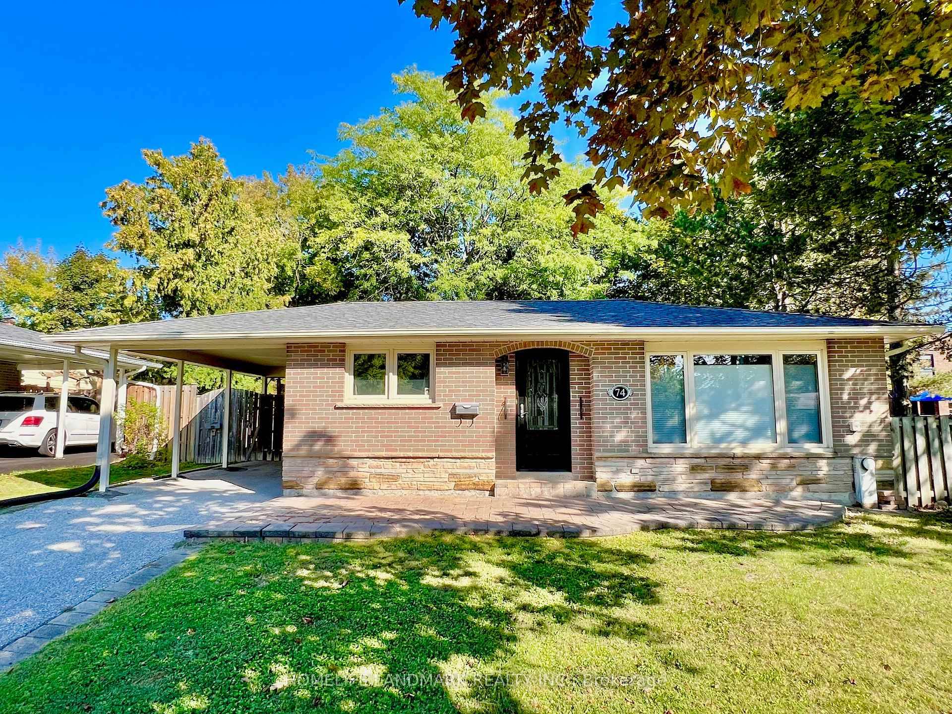 Absolutely Stunning 3 Bedroom Detached Bungalow Meticulously Maintained by the Owner in the Heart of Aurora Heights.