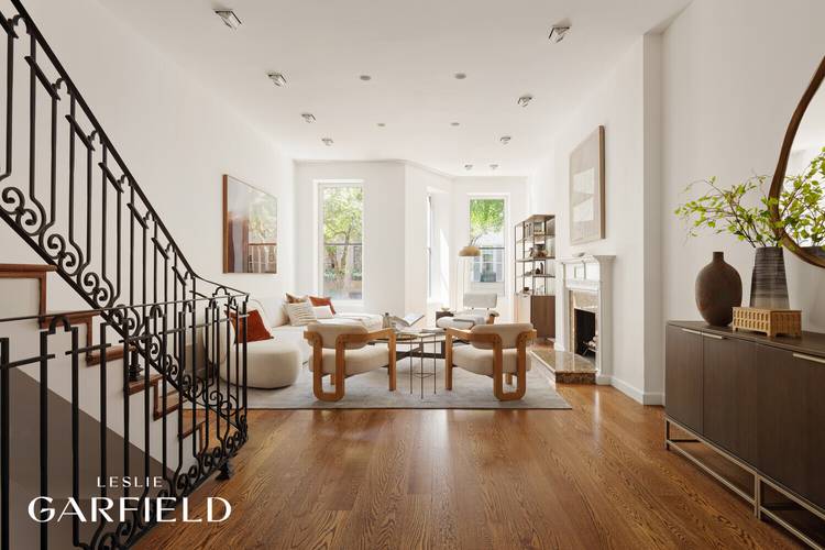 Newly renovated and impeccably appointed, 233 East 62nd Street is an exceptional Upper East Side townhouse offering approximately 6, 000 square feet of refined living space across six levels, all ...