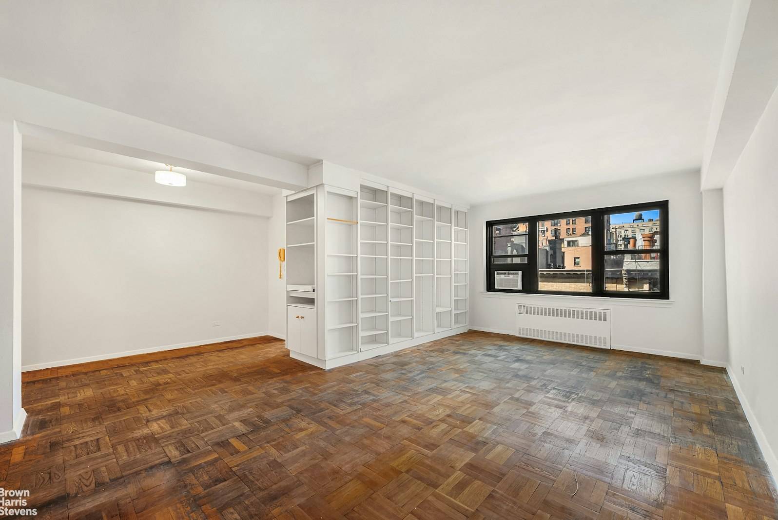 Massive one bedroom apartment in the Schwab House, a beautifullylandscaped, accessible and pied a terre friendly, dog loving modernistbuilding stretching from West 73rd to West 74th Streets and from West ...