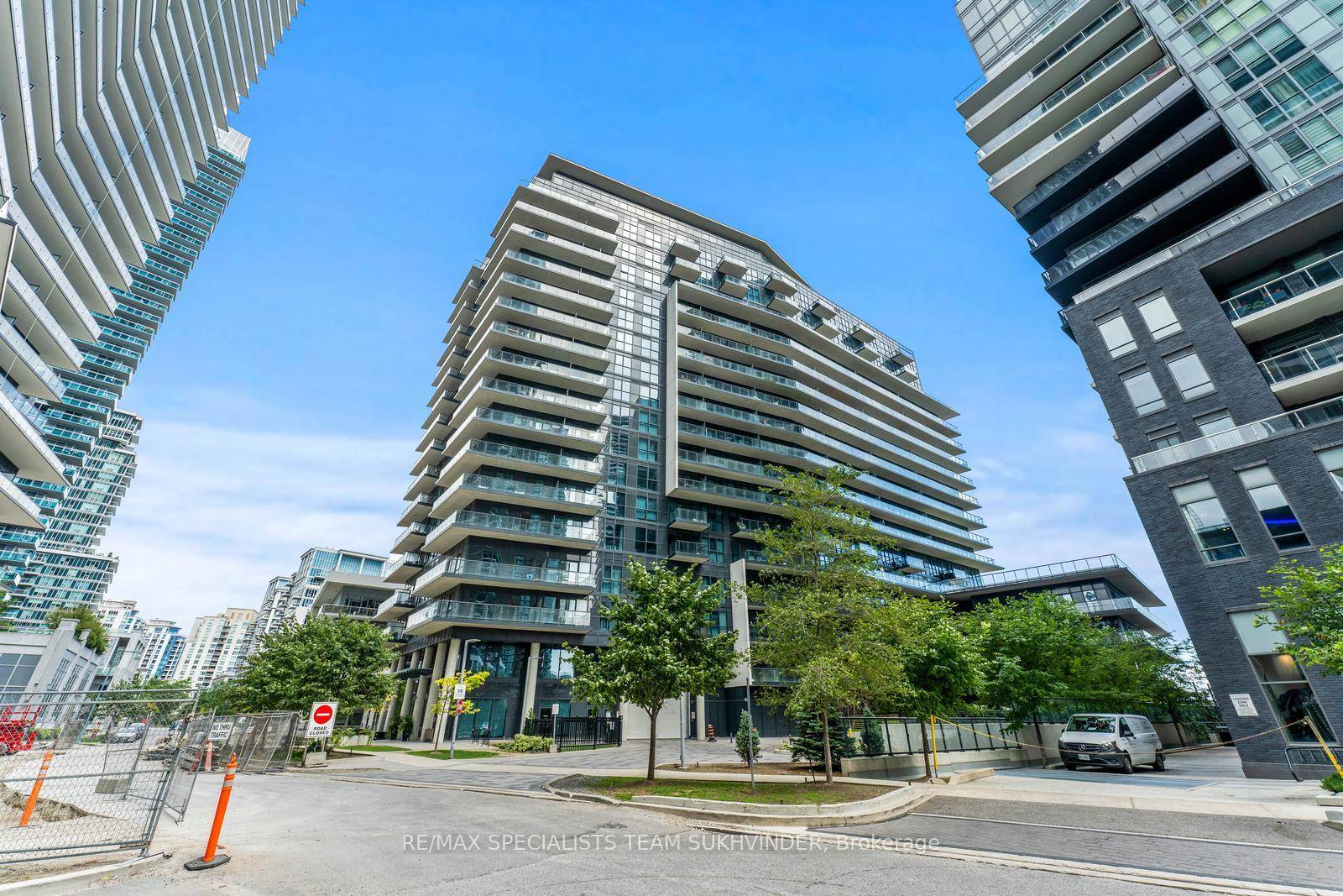 This bright and spacious condo in the desirable Waterfront Cove offers a functional layout with stunning features.