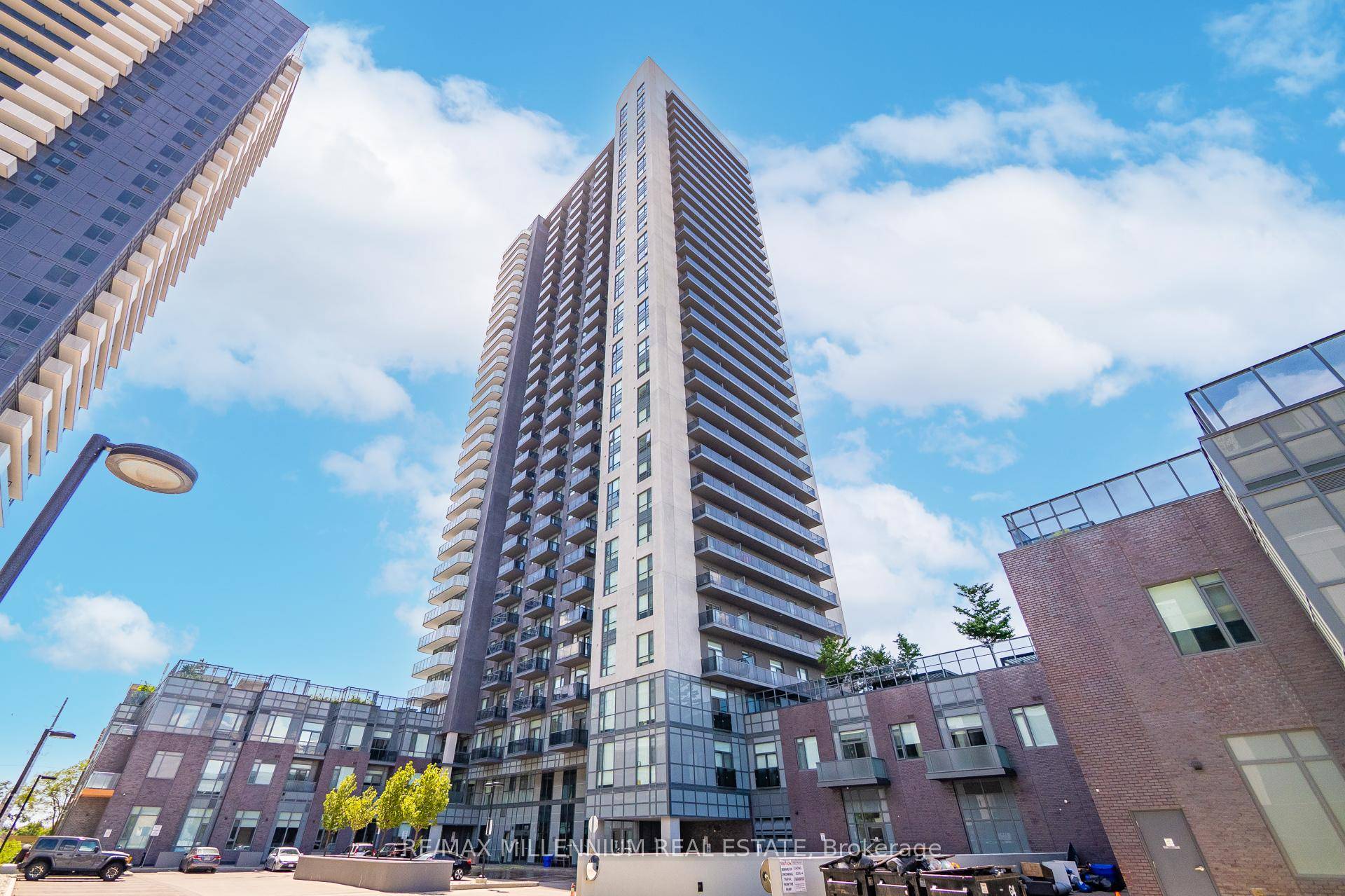 Prime Mississauga Location !