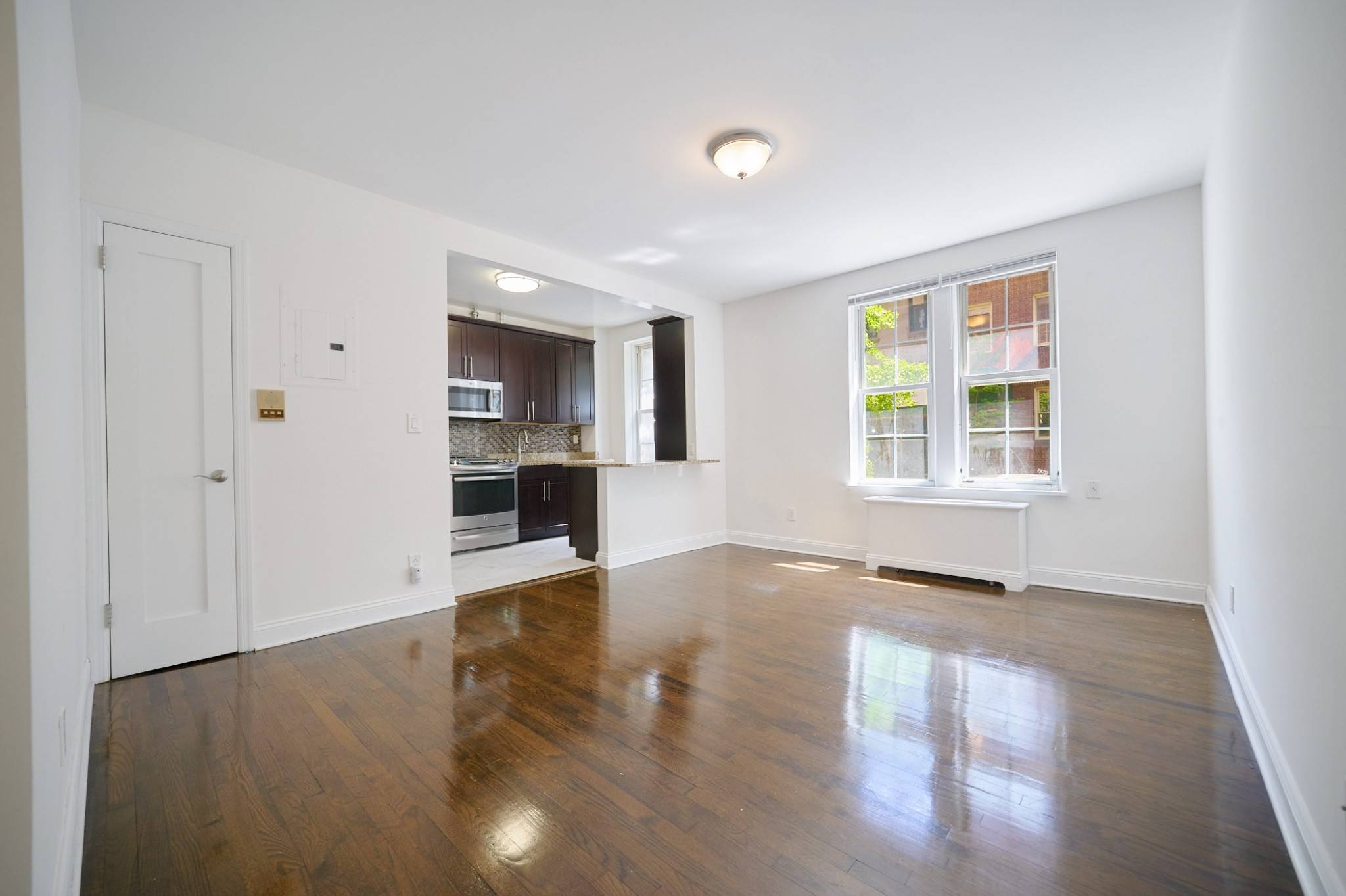 May 8 6PM Open House Available Immediately Unit Features Renovated Open Kitchen with Premium Appliances and Granite Counter Island Bosch Washer amp ; Dryer In Unit rare in this building ...