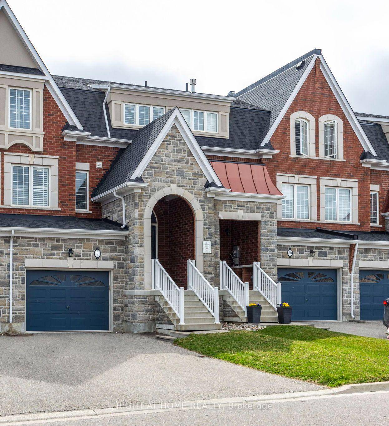 Welcome To Your Next Home In Beautiful Strawberry Fields, Caledon !