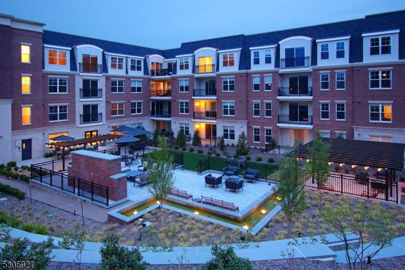 Discover upscale apartment living in the heart of Morristown.