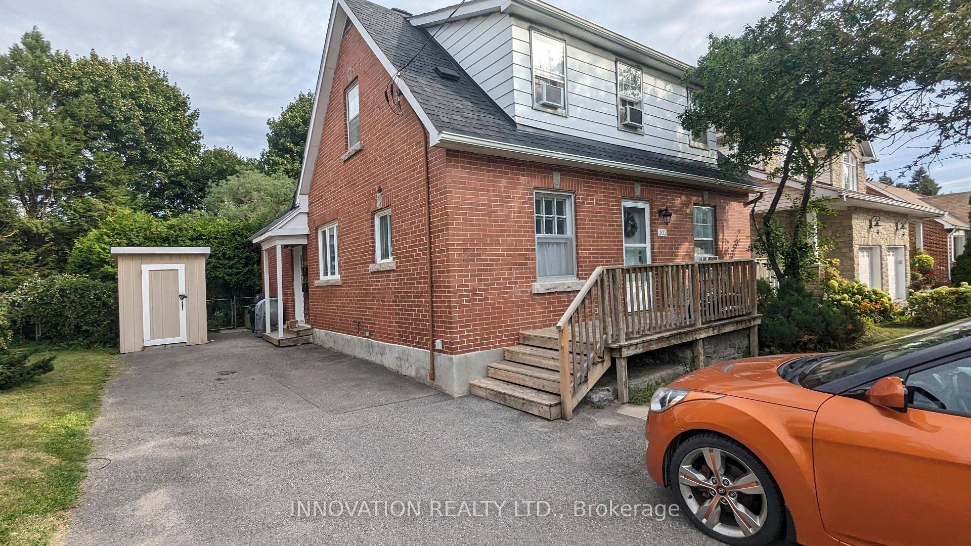 Welcome to 303 Avondale in Westboro, This legal triplex shows extremely well.