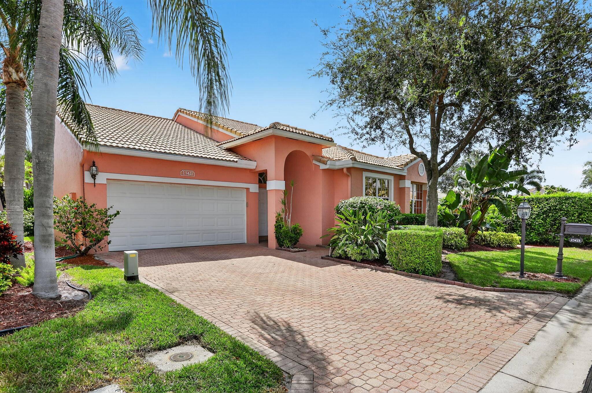 Great Opportunity to own a single family home in an amazing location close to everything in Boca Raton.