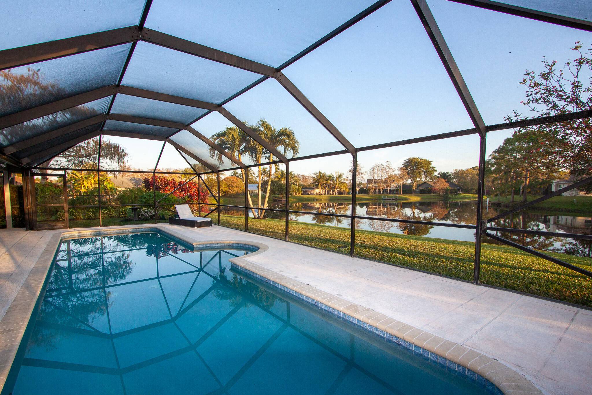 Beautifully appointed 3 bedroom, 2 bathroom home available for OFF SEASON rental from April 7 to November 1.