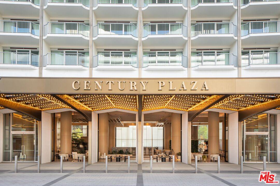 2025 Avenue Of The Stars 2BR Beverlywood La